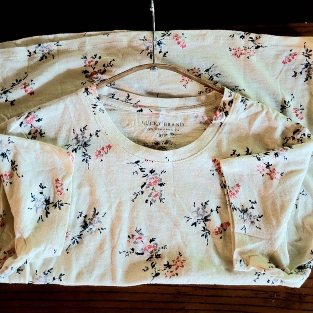 New Lucky Brand Women's Floral T-Shirt